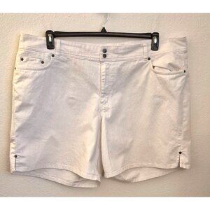 Vintage Venezia Classic White Cotton Blend Denim Shorts Size 28W EUC
